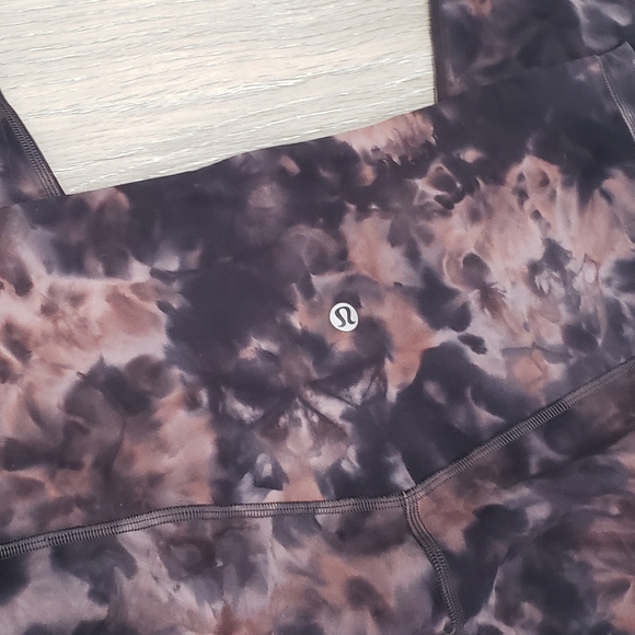 Lululemon Unlimit High-Rise Tight 25" Keyhole Diamond Dye Graphite Grey Pink - Picture 6 of 16